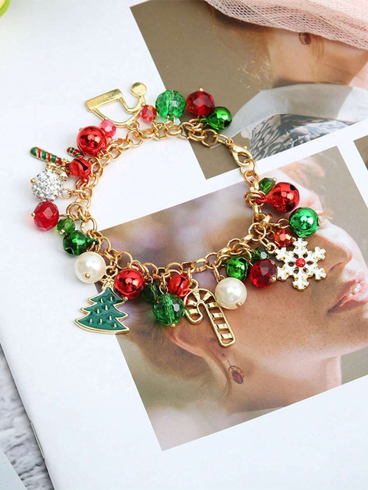 9683 Christmas Bracelet
