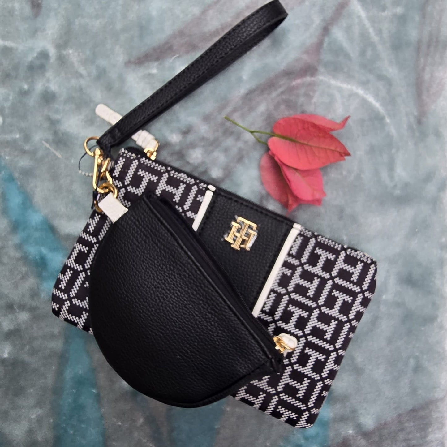 Tommy Hilfiger Wristlet with pouch