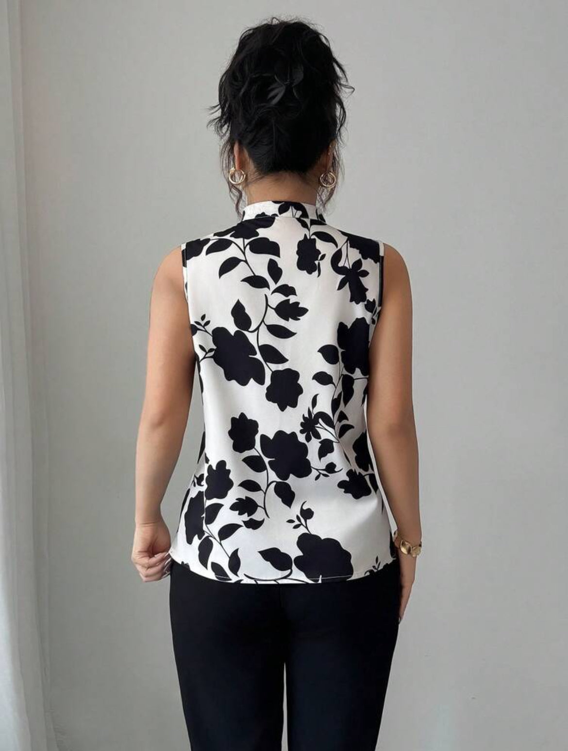 #3116 V-Neck Sleeveless Half-Placket Shirt Blouse