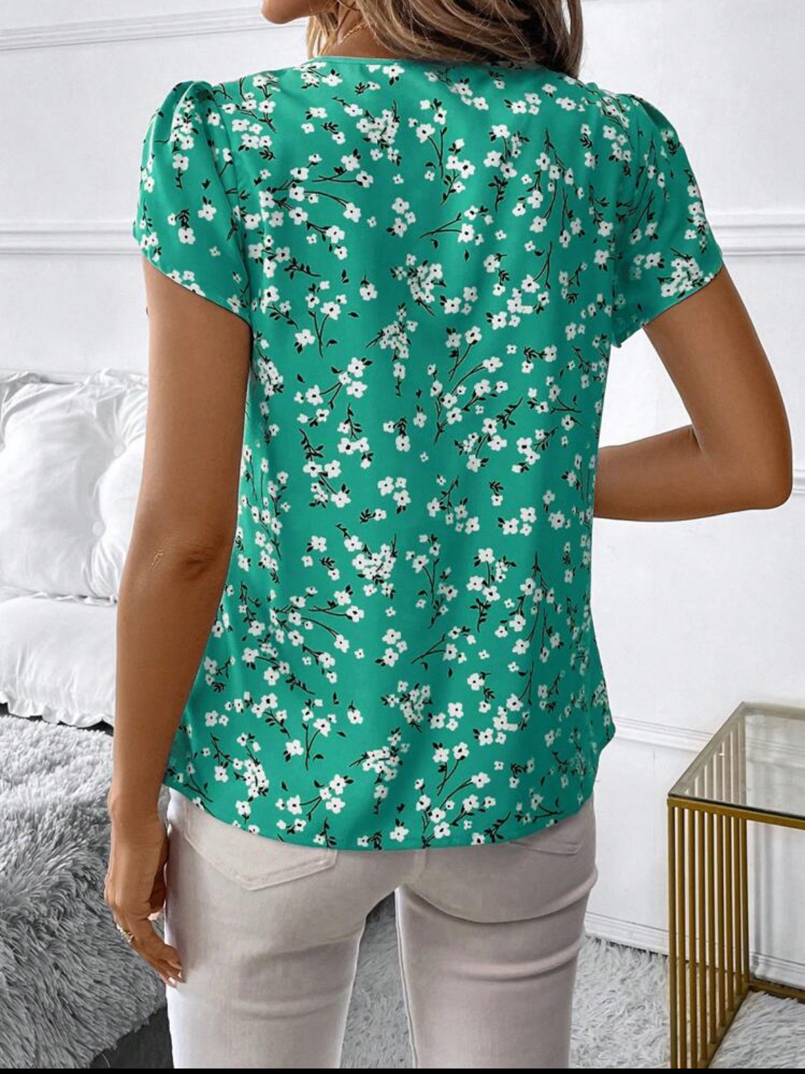 #7313 Ditsy Floral Short Sleeve Shirt