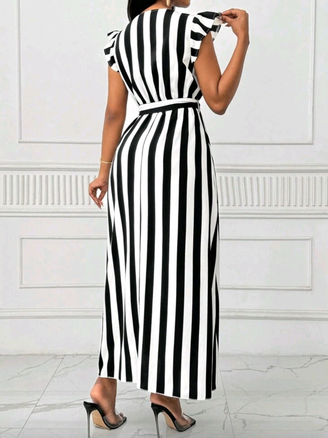 #2500 V-Neck Cinched Waist Fit & Flare Tie Waist Long Dress