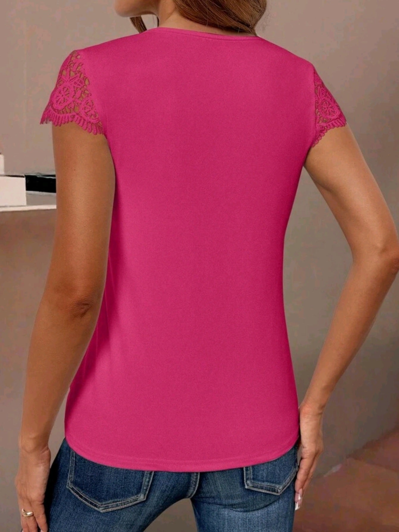 0133 V-Neck Contrast Lace Tshirt