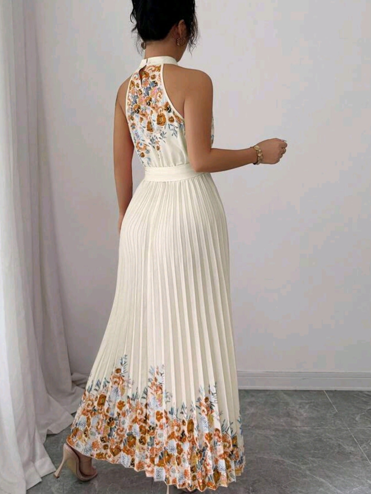 #6146 Floral Loose-Fitting Halter Dress