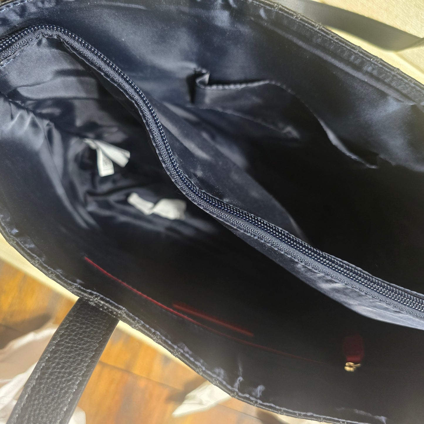 Tommy Hilfiger Tote