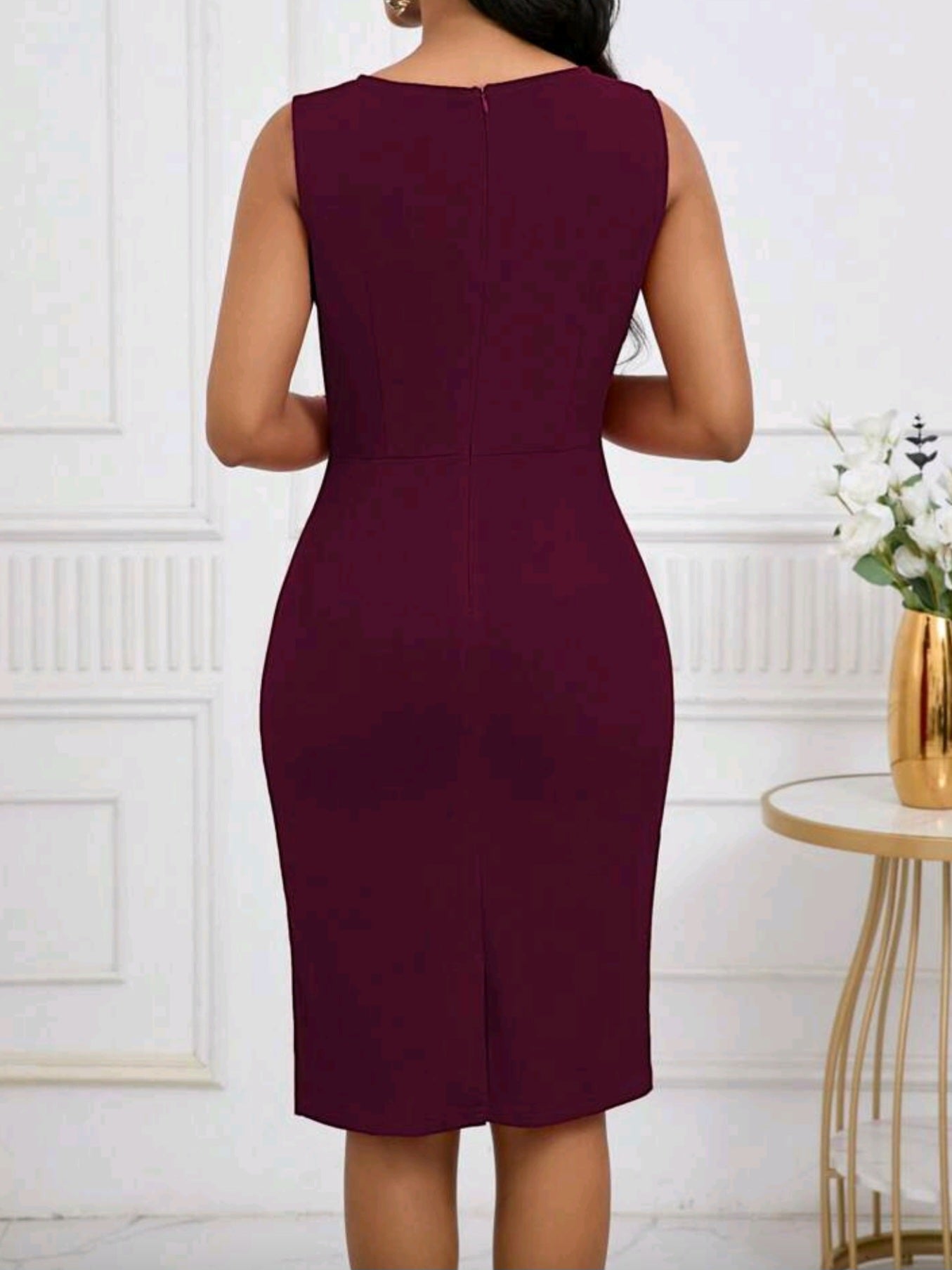 4602 Sleeveless Round Neck Slim Fit Midi Dress