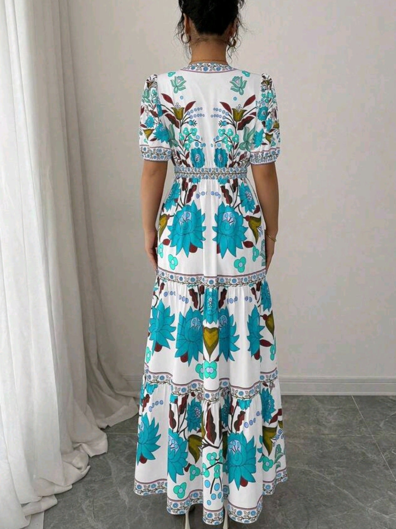 3372 V-Neck Puff Sleeve Dress