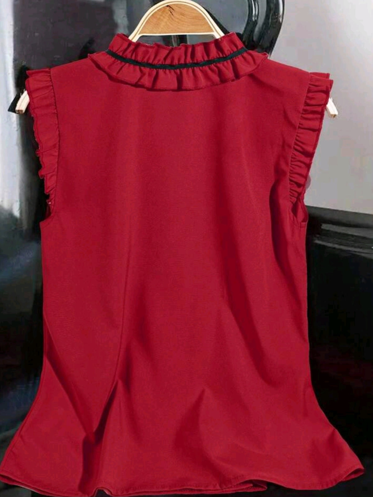 3365 Ruffle Trim Sleeveless Top