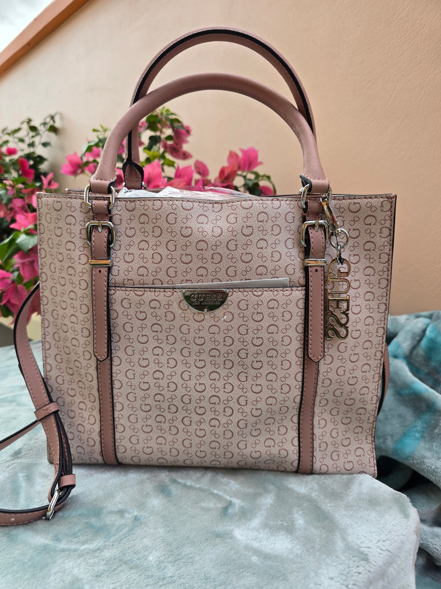 GUESS Tote