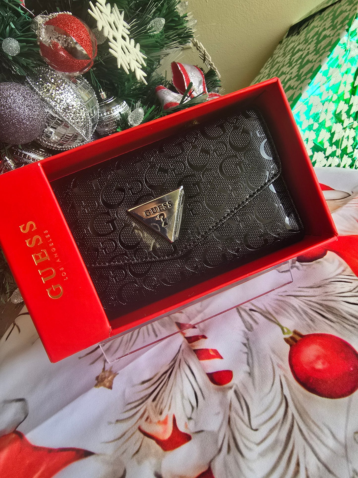 GUESS Wallet (boxed)