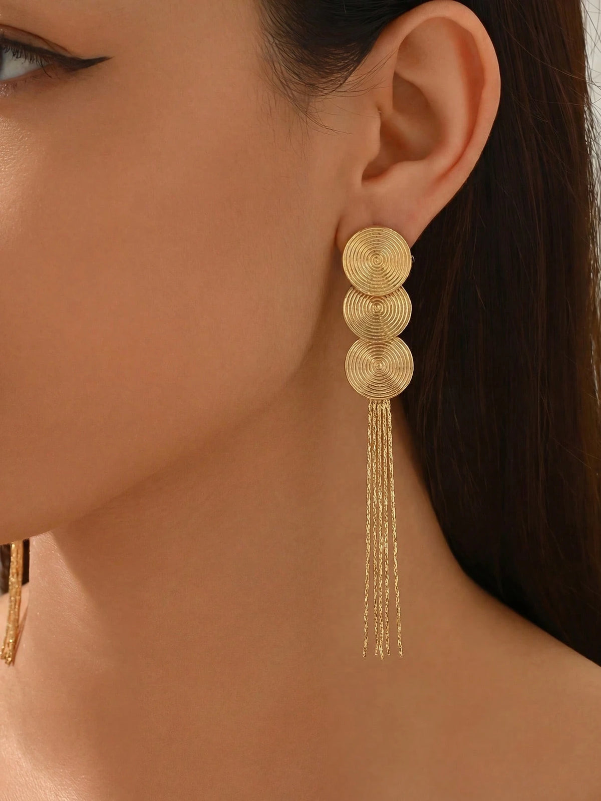 0874 3 layer ribbed disc tassel earrings