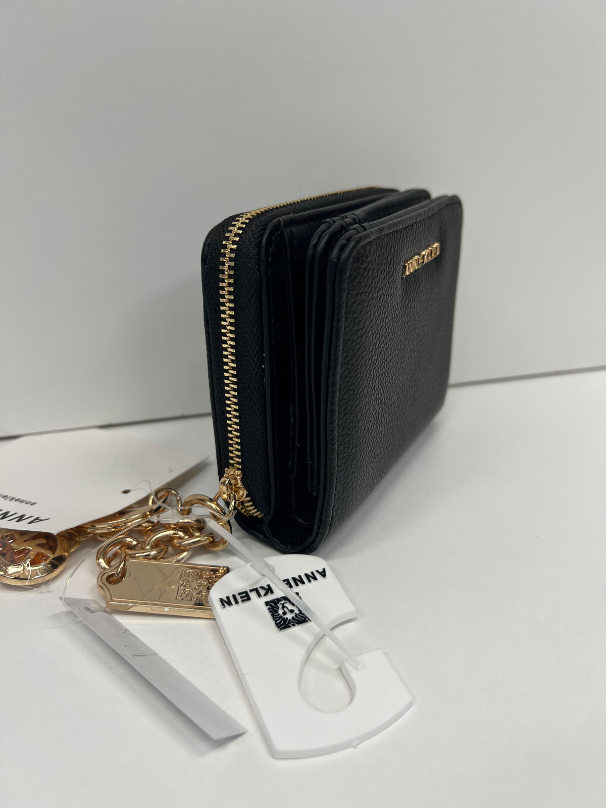 Army Green - Anne Klein Small Wallet  Spacious Room For Cash (Fits Flat)