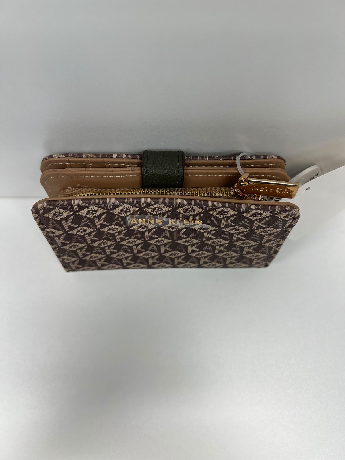 Anne Klein Small Wallet Spacious Room For Cash (Fitts Flat)