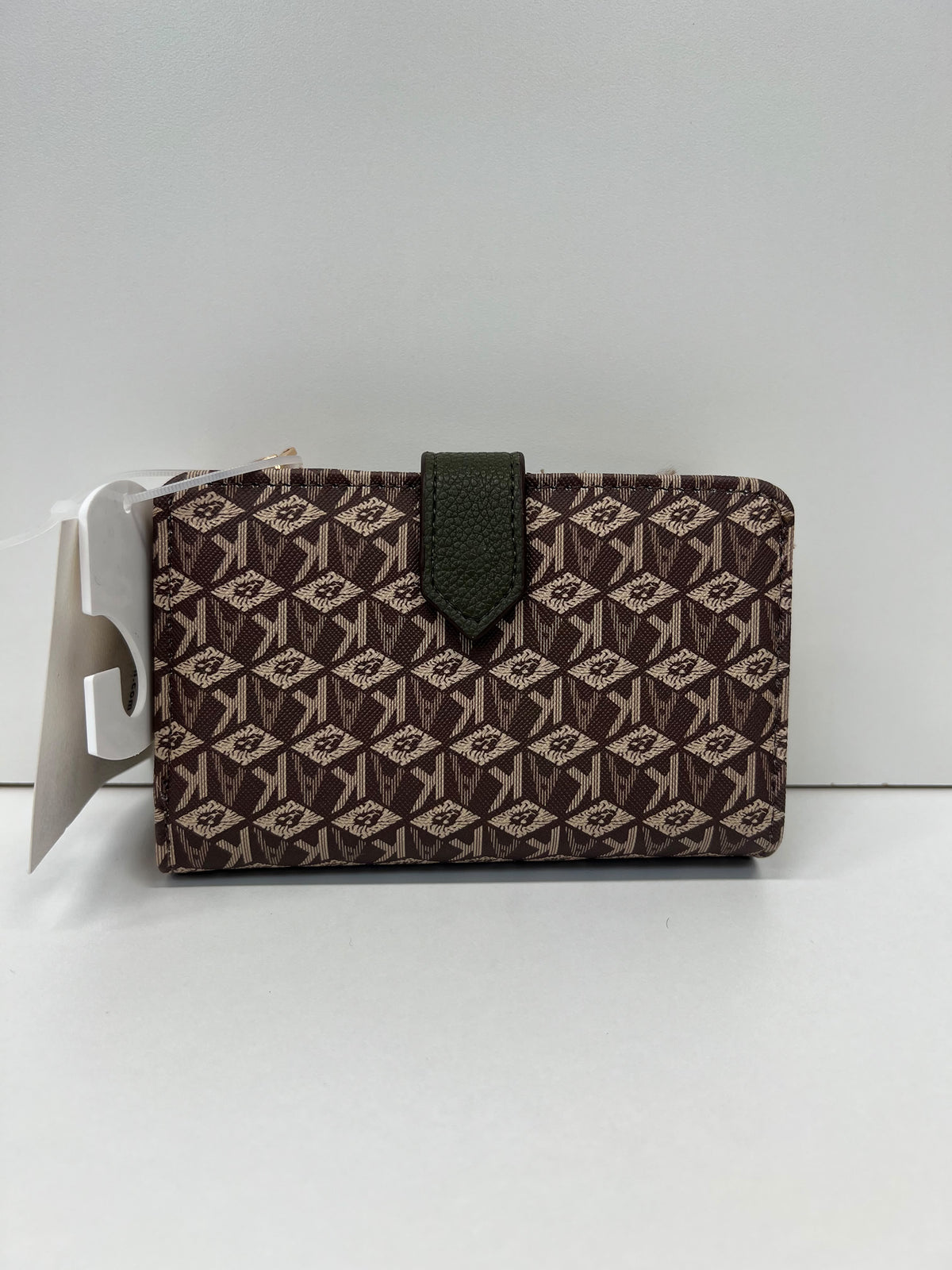 Anne Klein Small Wallet Spacious Room For Cash (Fitts Flat)
