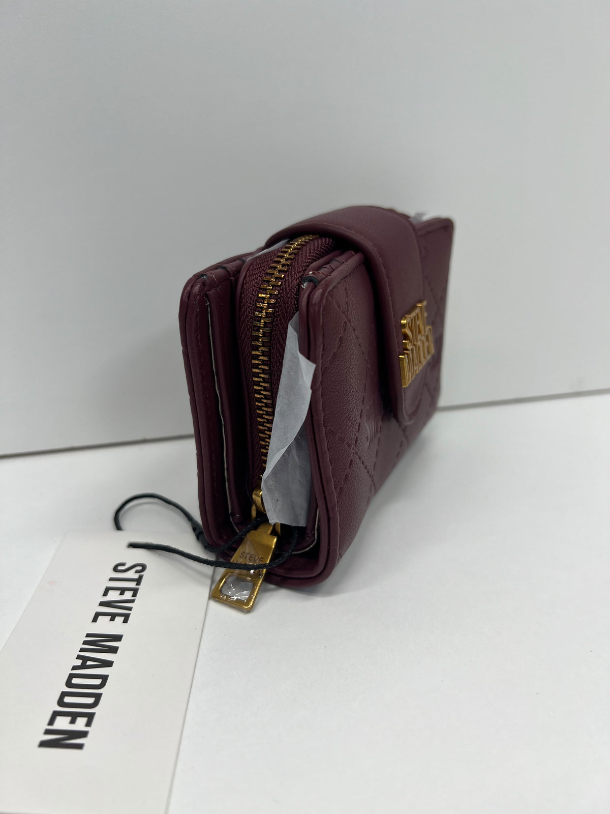 Steve Madden Small Wallet - Burgundy Spacious Room For Cash (Fitts Flat)