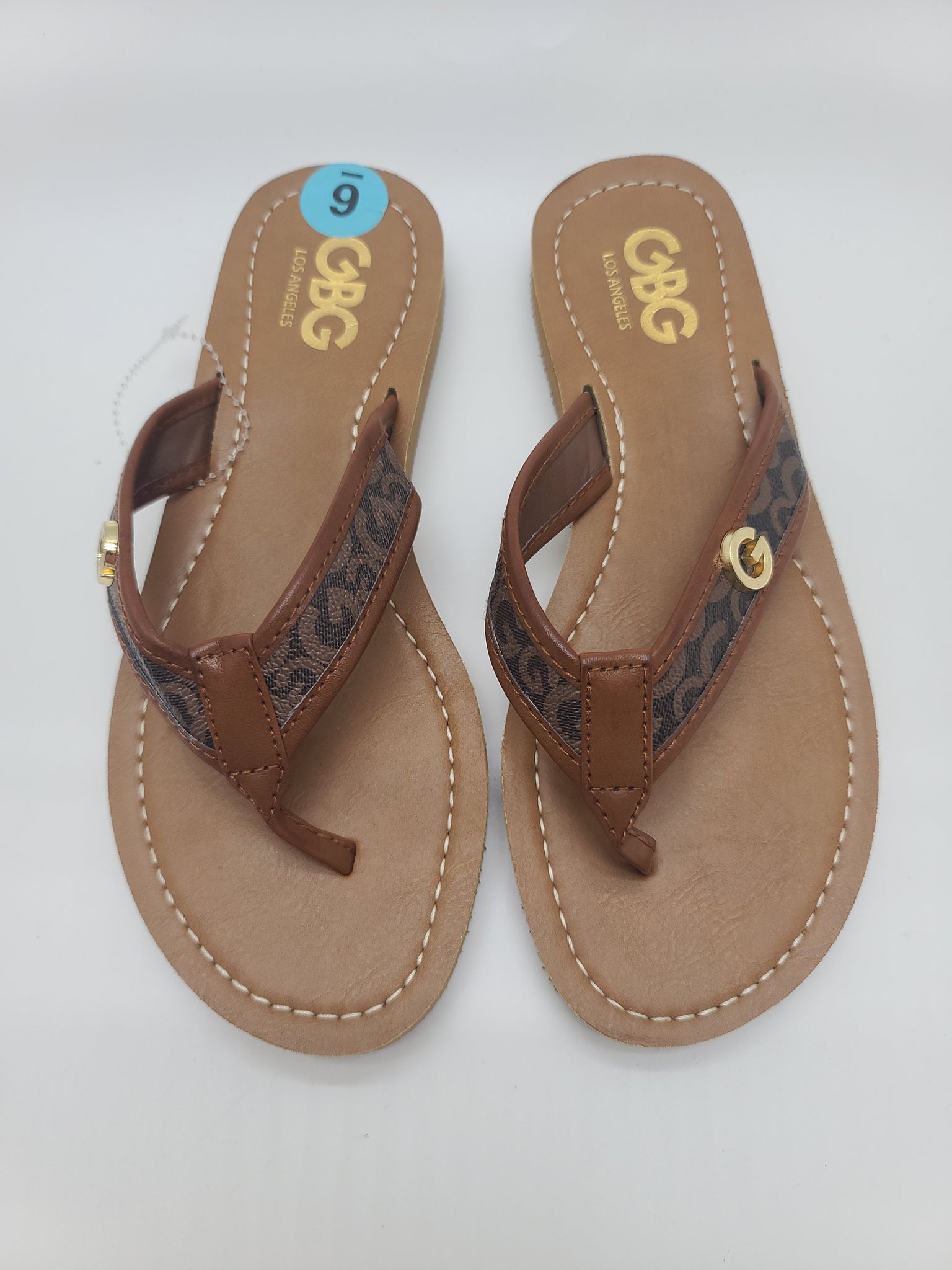 GUESS Slippers (Size 6)