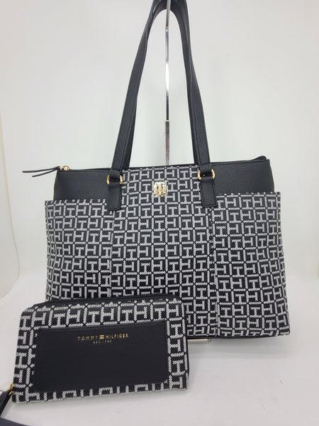 Tommy Hilfiger Handbag Combo