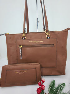 Tommy Hilfiger Handbag Combo