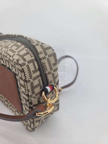 Tommy Hilfiger Crossbody