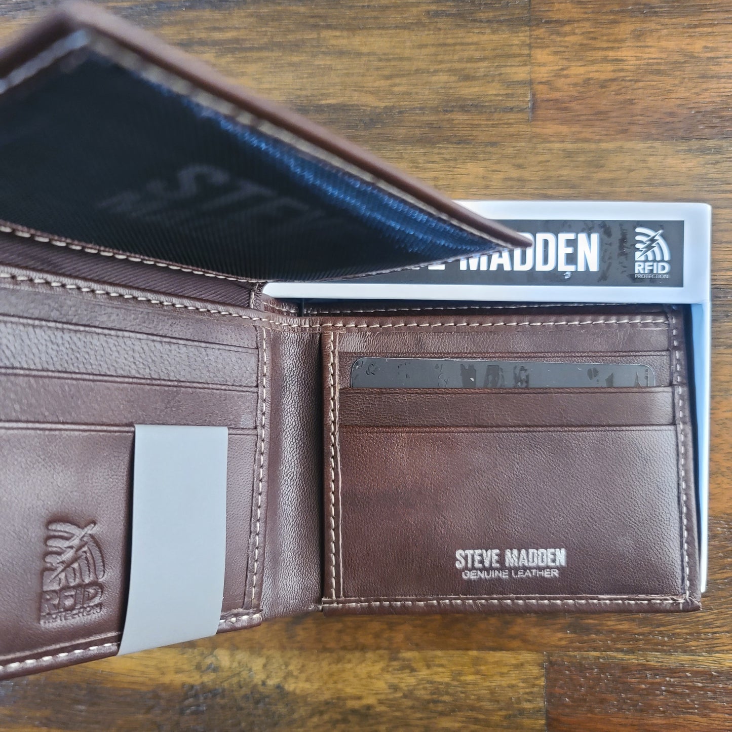 Steve Madden Bifold Wallet (RFID)