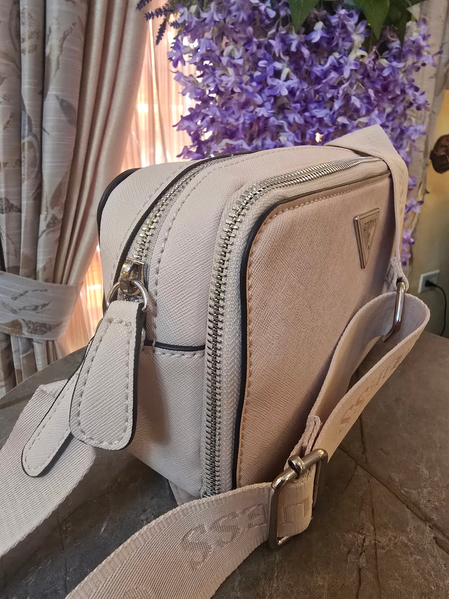 GUESS Double Compartment Crossbody
