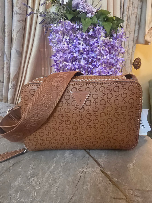 GUESS Crossbody