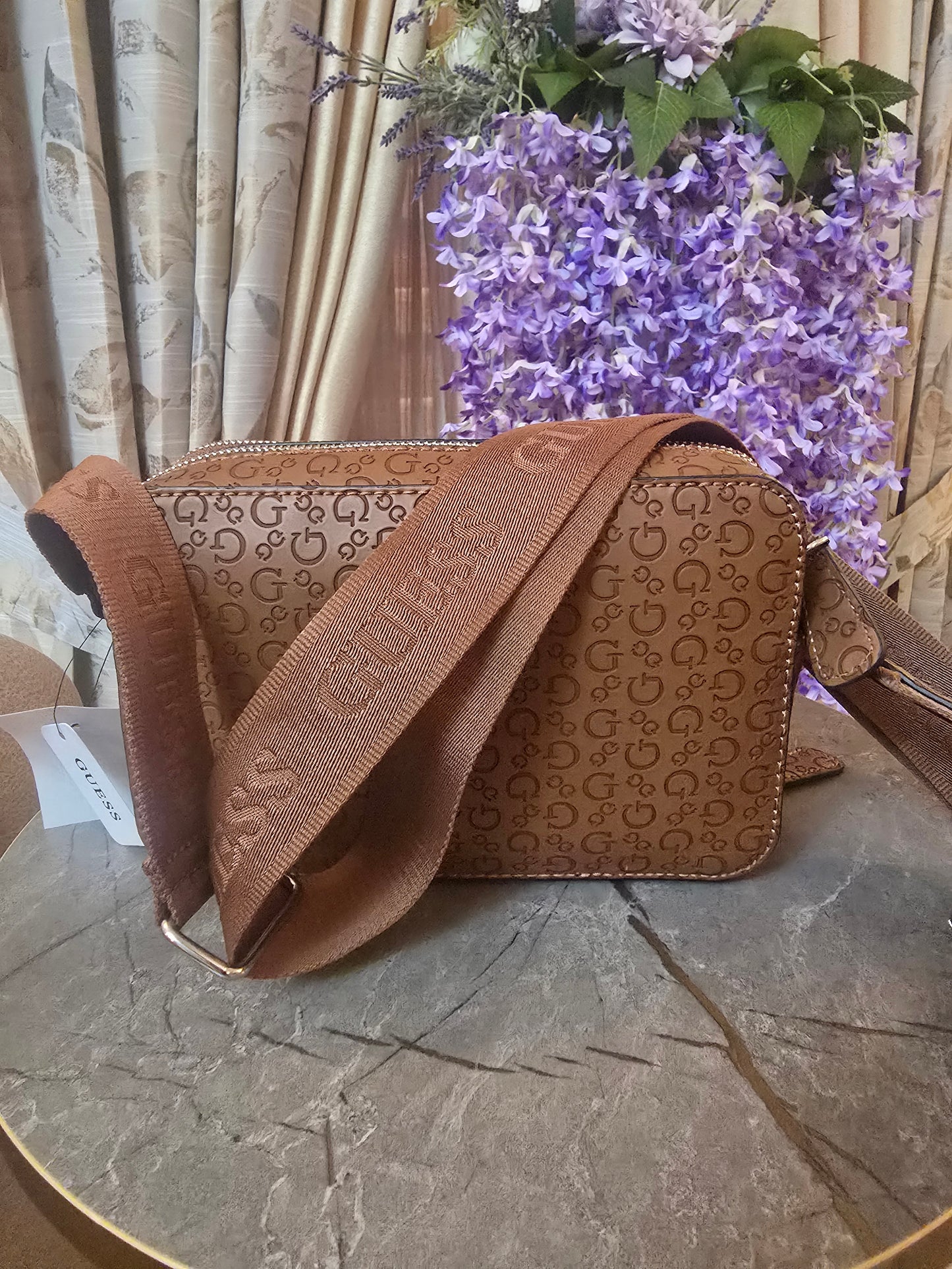 GUESS Crossbody