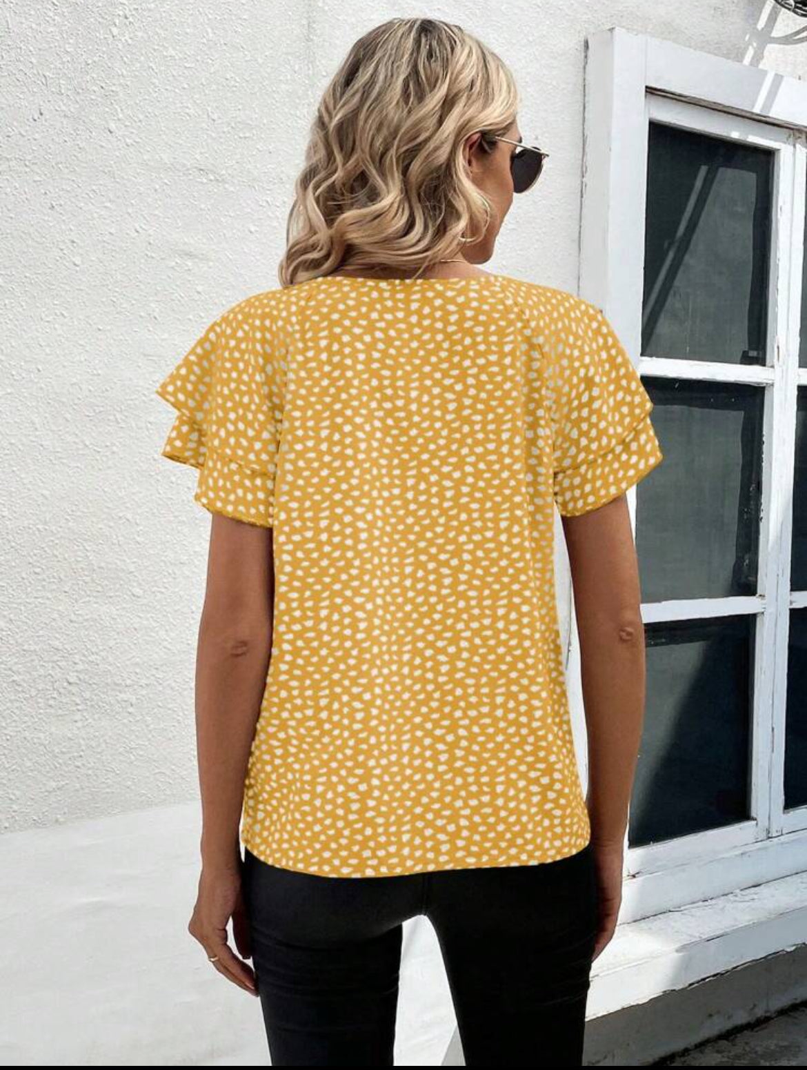 #7590 All-Over Heart Print Round Neck Short Sleeve Blouse