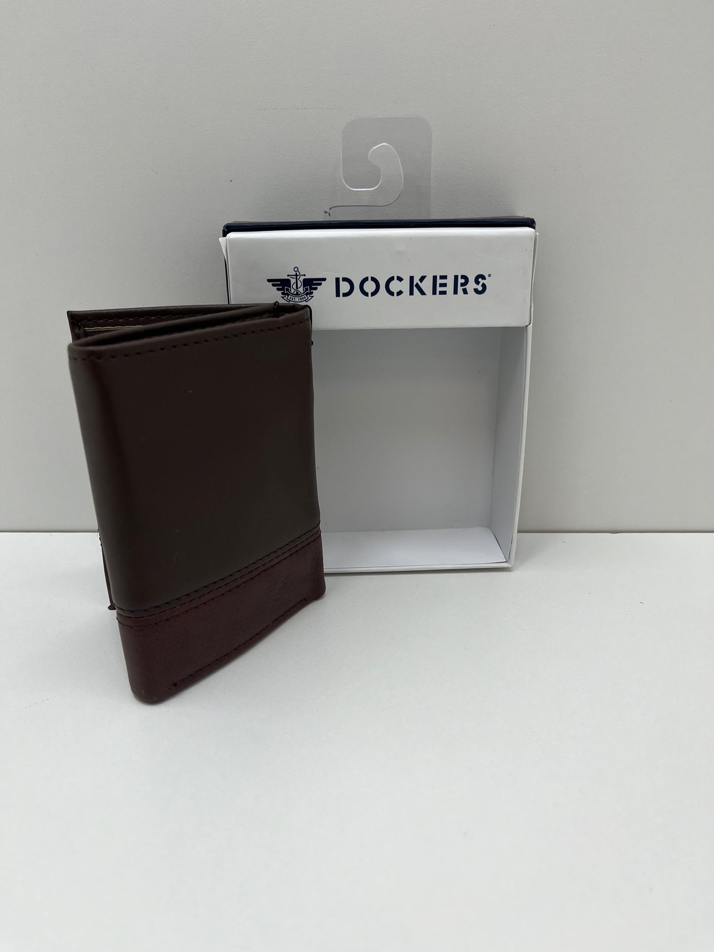 Dockers Trifold Wallet (brown)