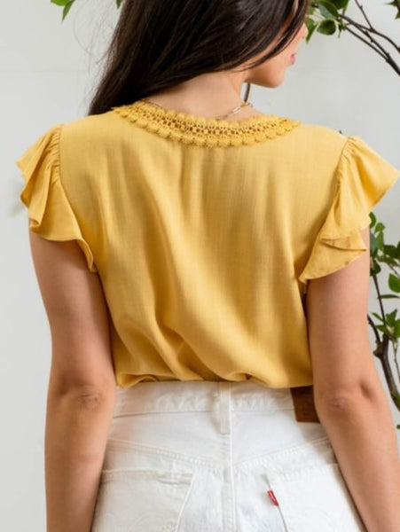 Scallop Lace Ruffle Sleeve Top