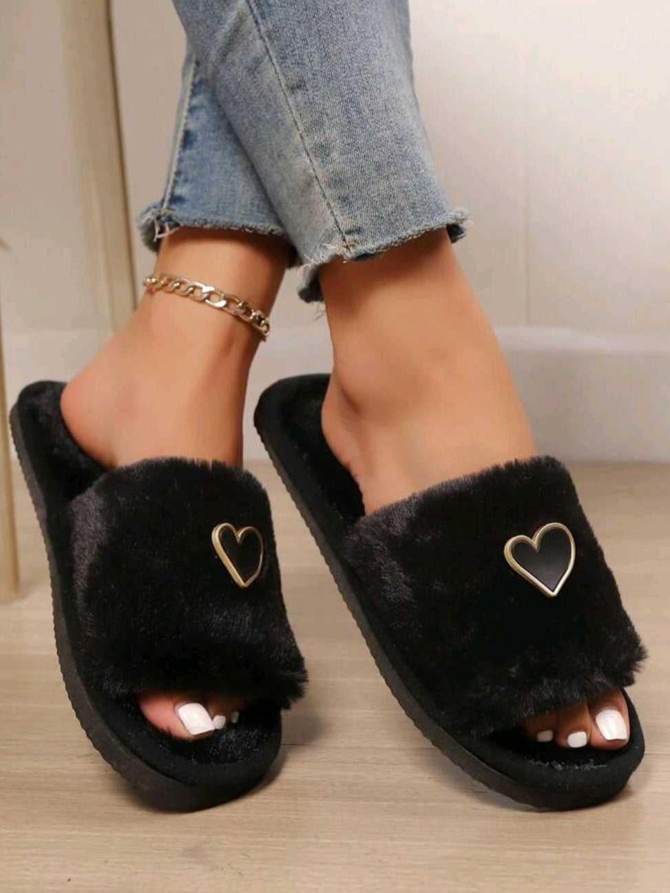 MKXR- #9878 Heart-Shaped Plush Slippers