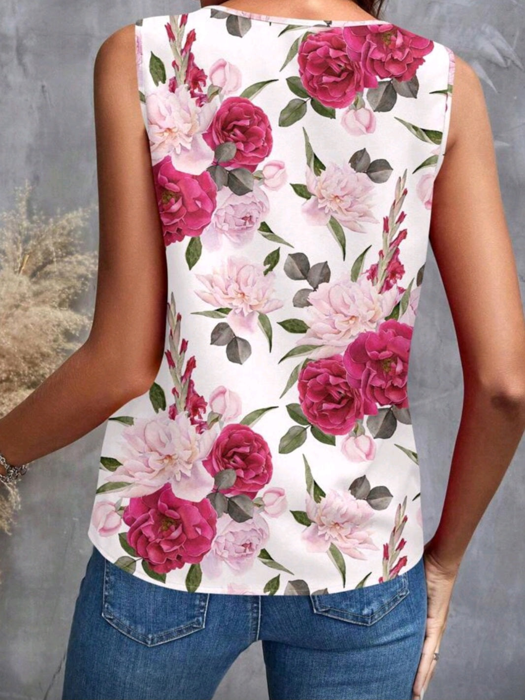 #7156 V-Neck Sleeveless Shirt With Floral Print