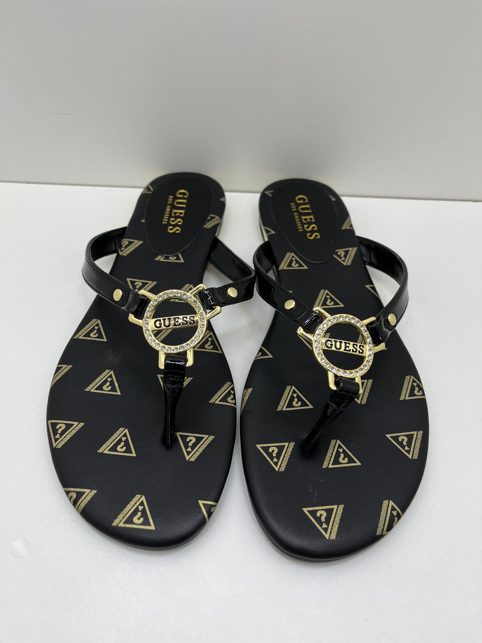 GUESS Slippers (multiple sizes)