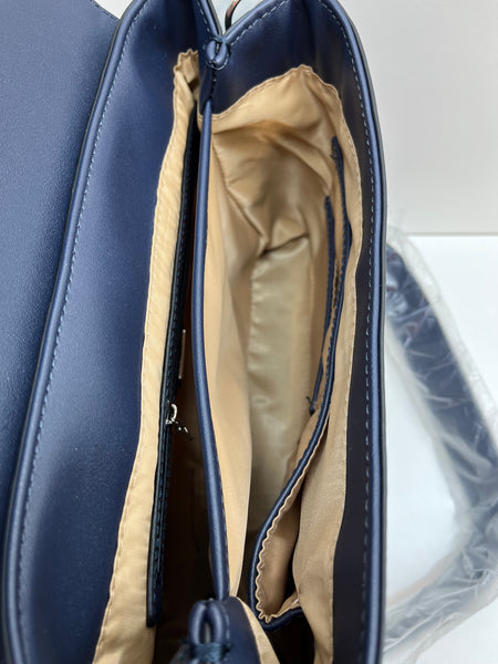 GUESS Crossbody
