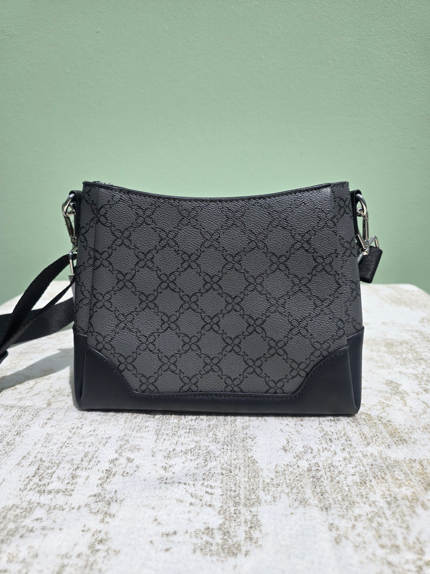 Nine West Crossbody with cloth strap