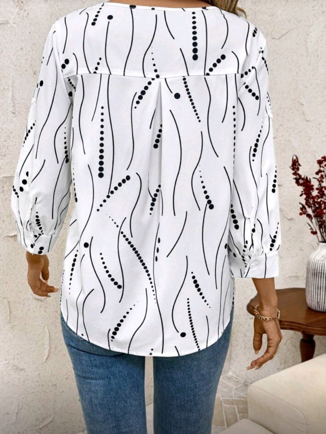 0044 Button Decorated Print Shirt