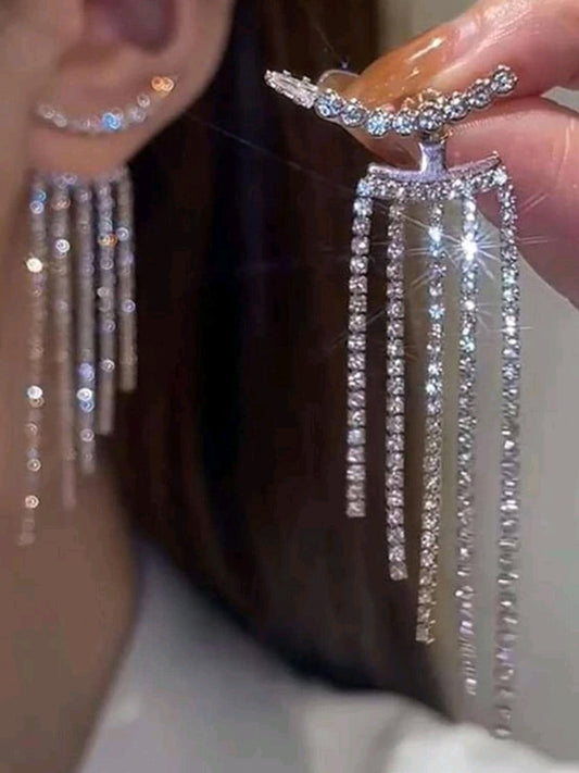 8961 Rhinestone Tassel Drop Earring