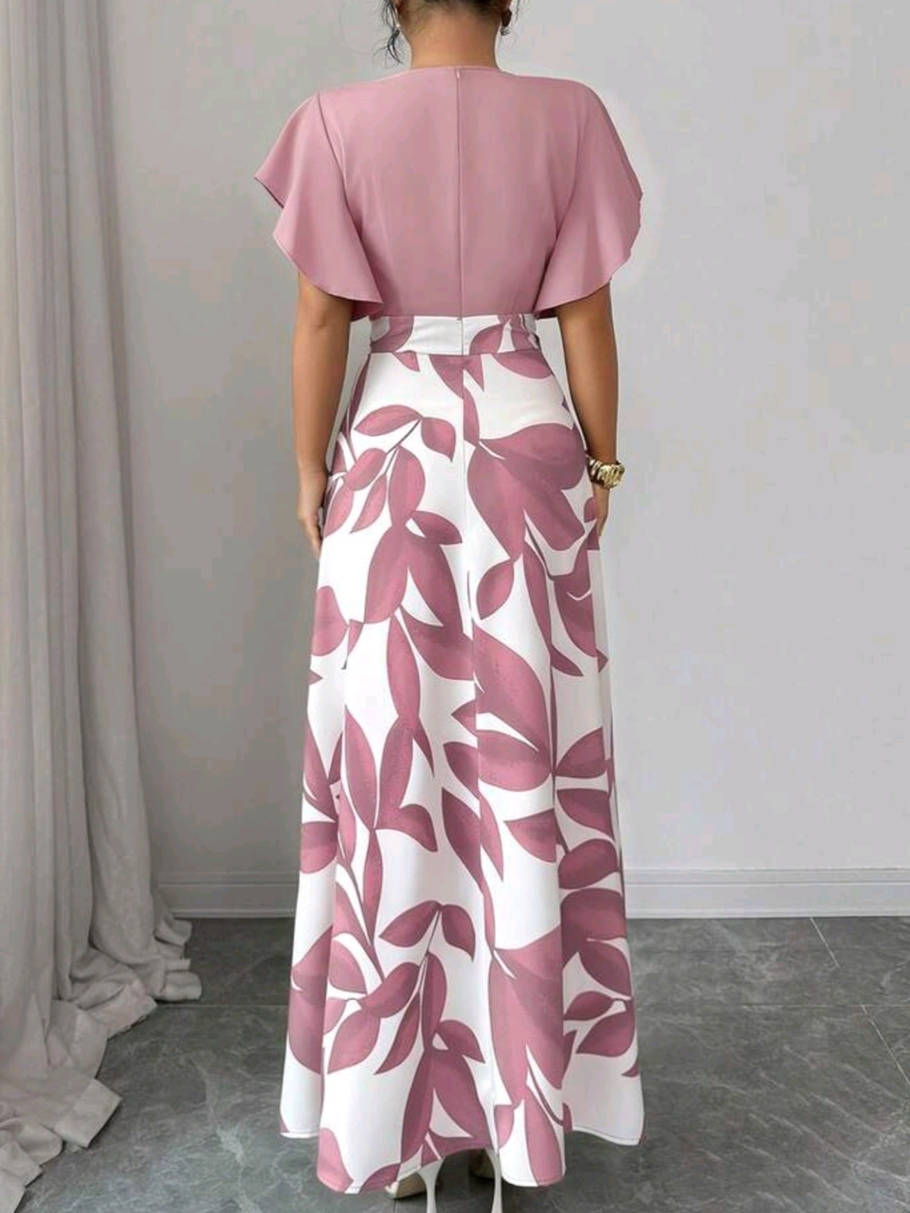 4553 Ruched Cap Sleeve