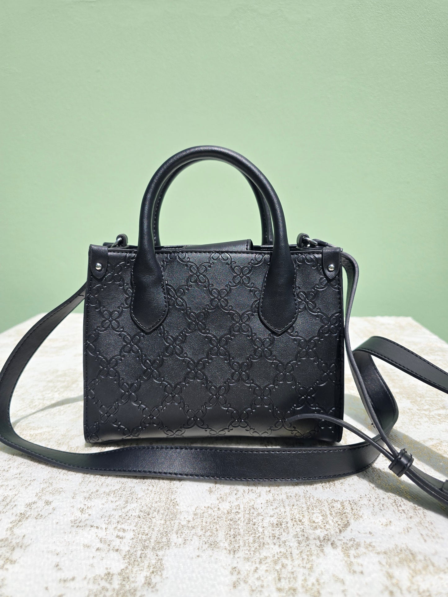Nine West Crossbody black pattern