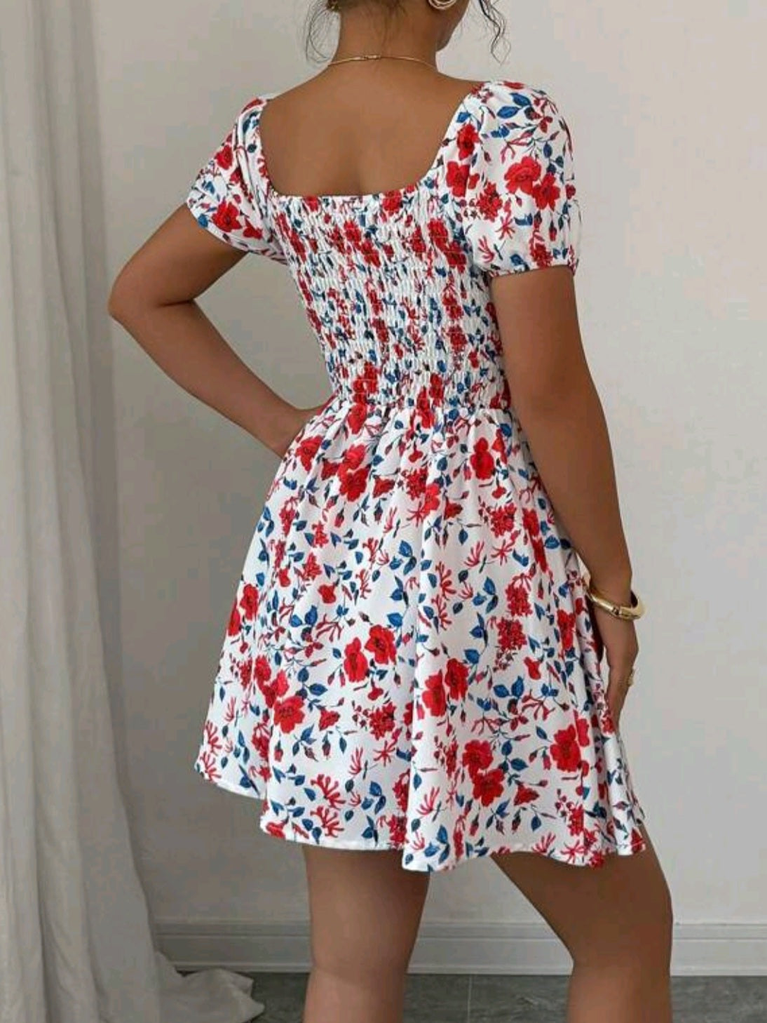 3672 Ditsy Floral Puff Sleeve Dress