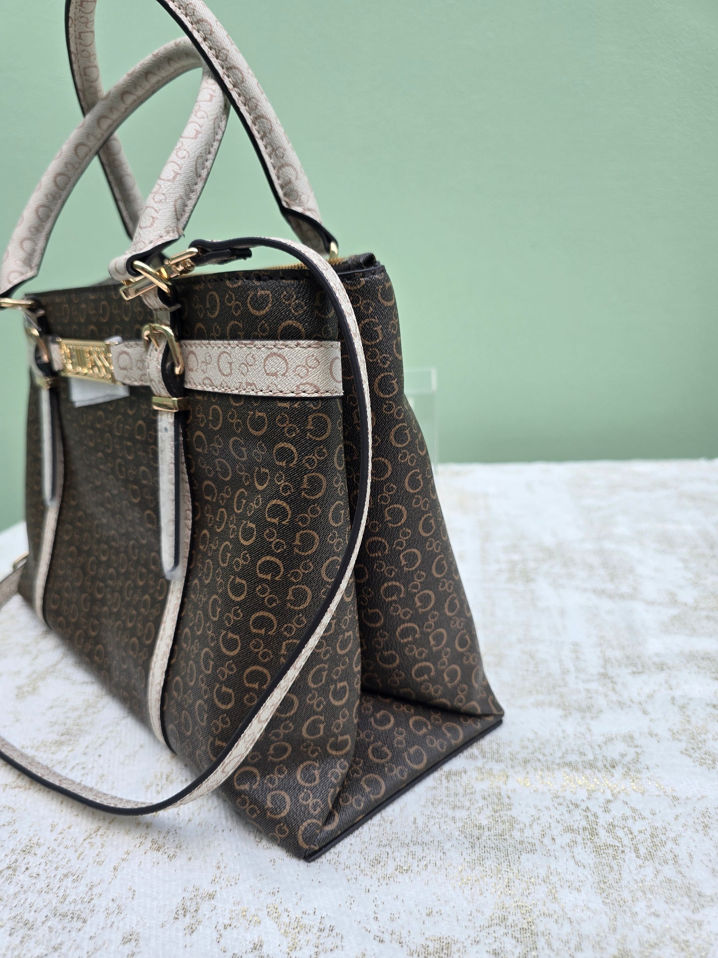 GUES Satchel Triple Compartment