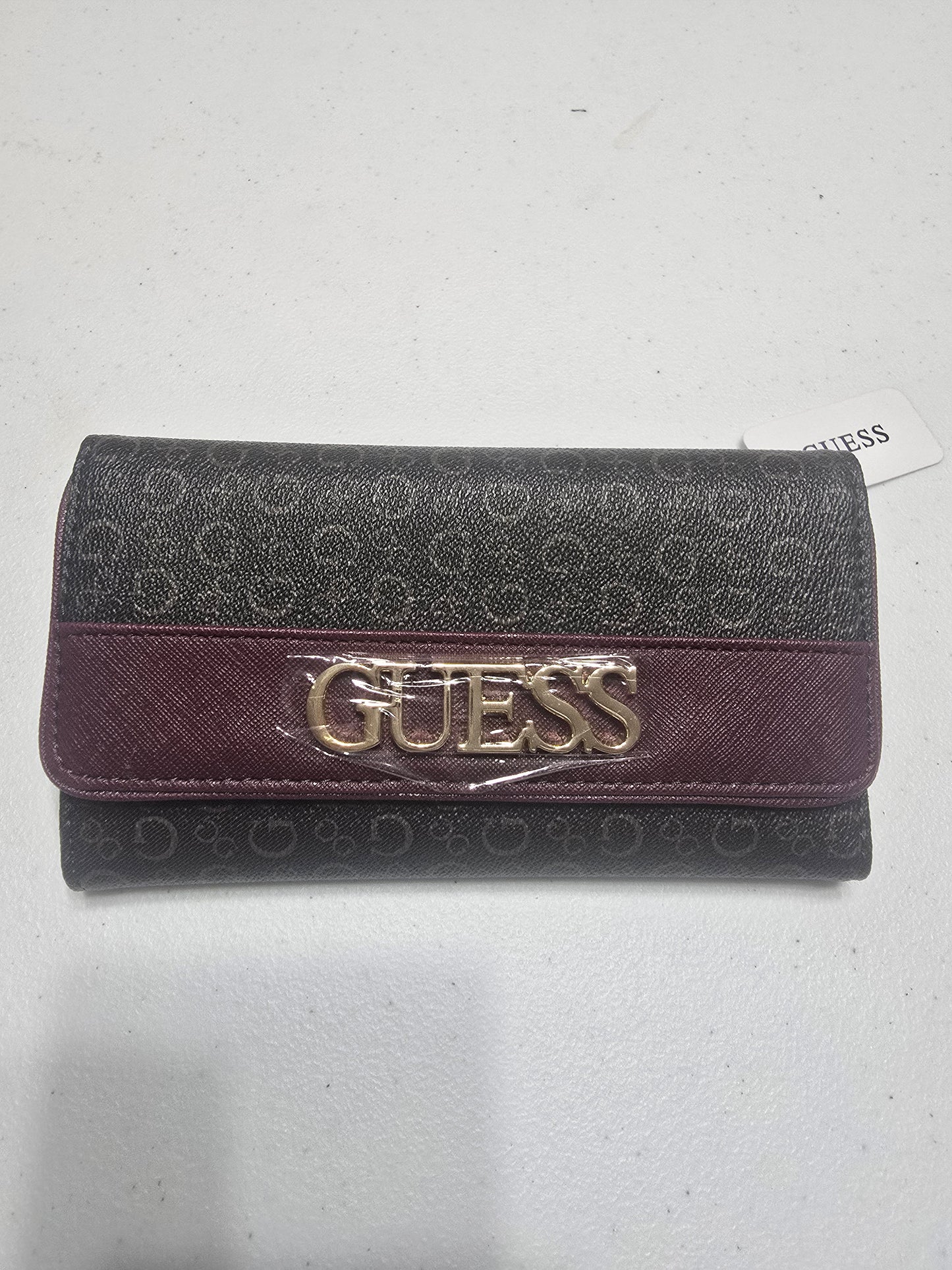GUESS Wallet