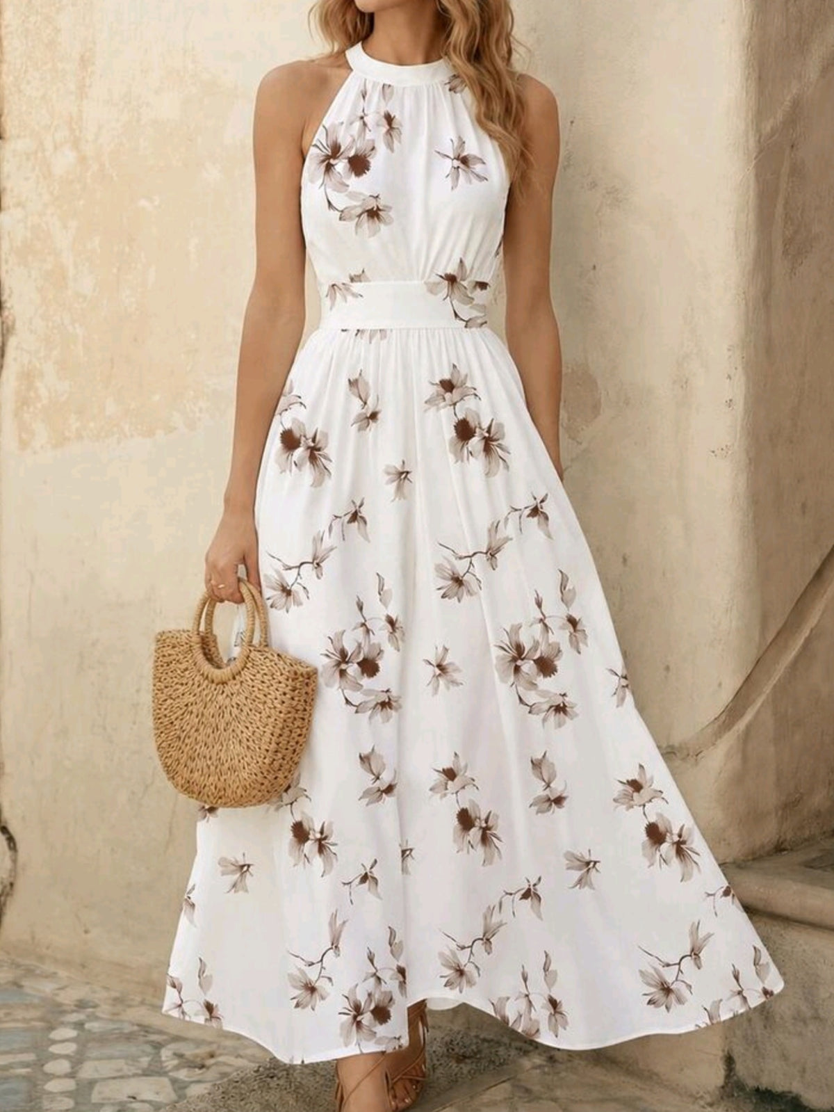 6056 Sleeveless Slim-Fitting Dress