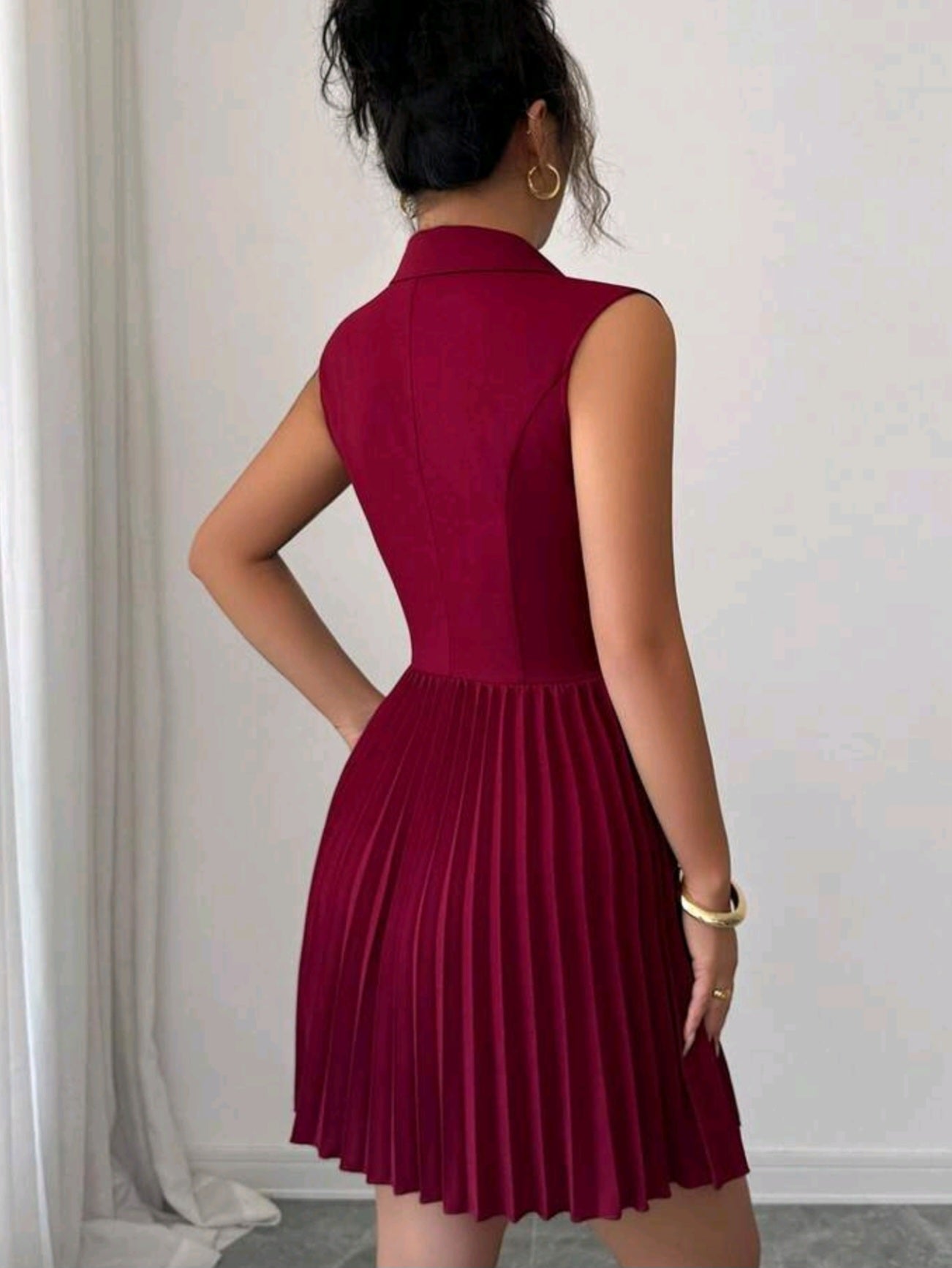 1155 Sleeveless Ruched Waist Pleated Collar Dress