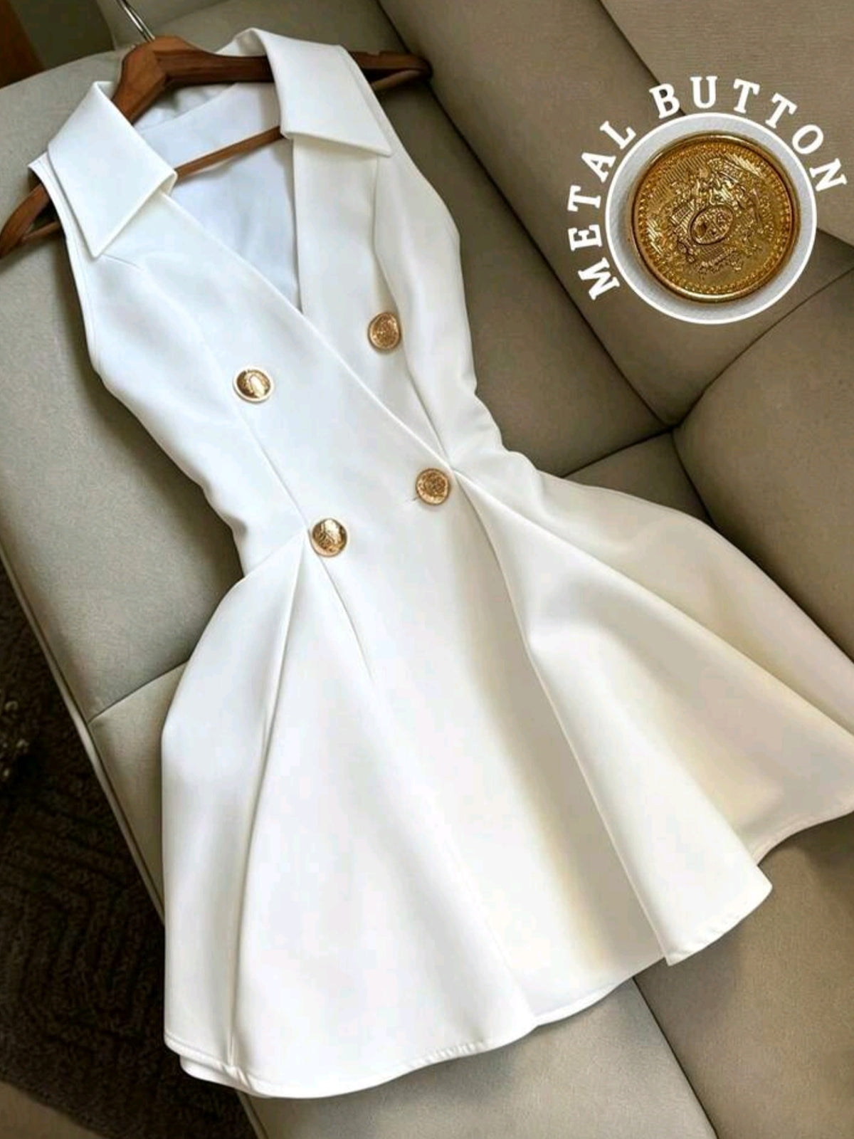 6290 V-Collar Metal Double-Breasted Sleeveless Waist-Cinching Short Dress