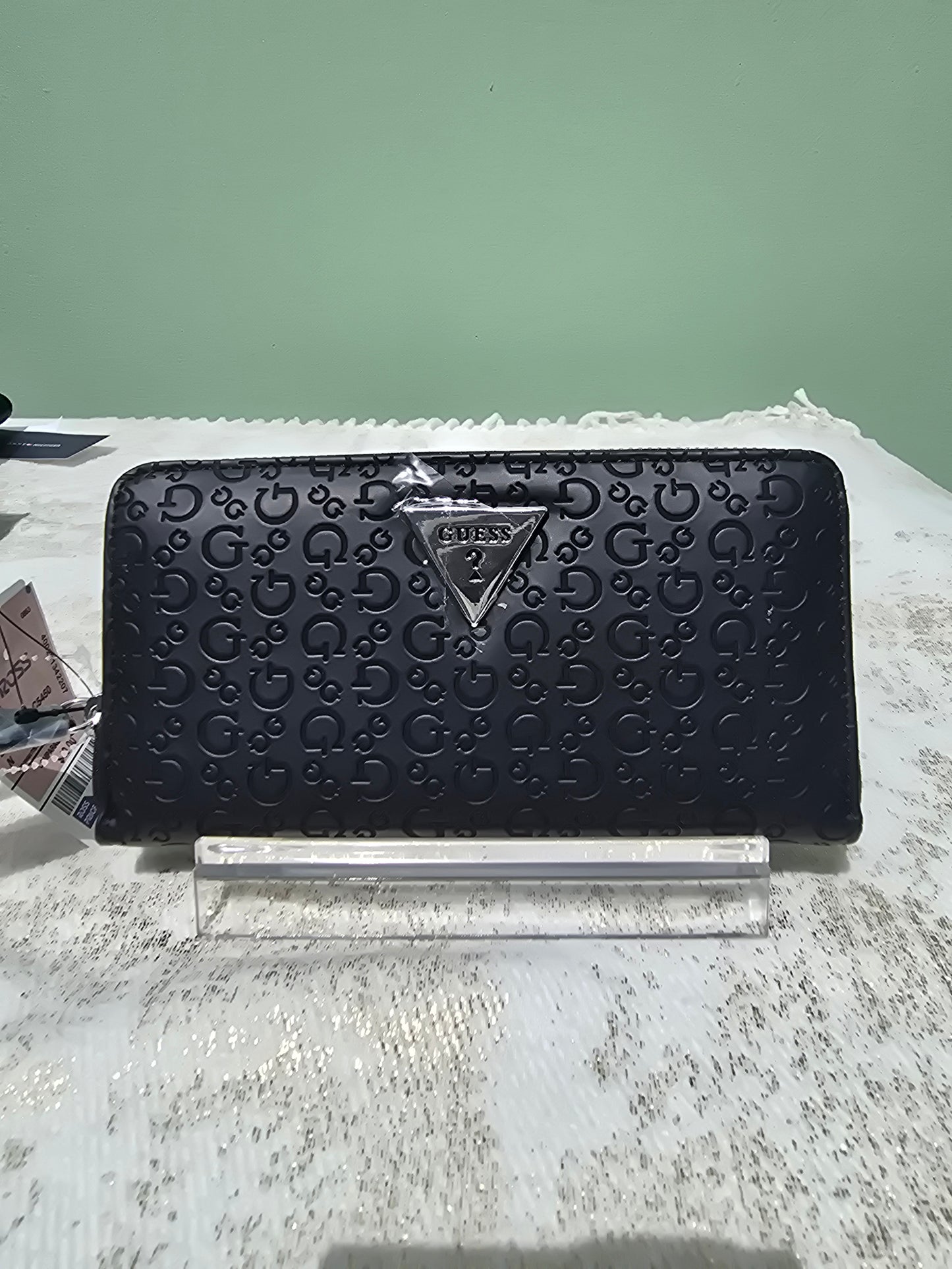 GUESS Wallet