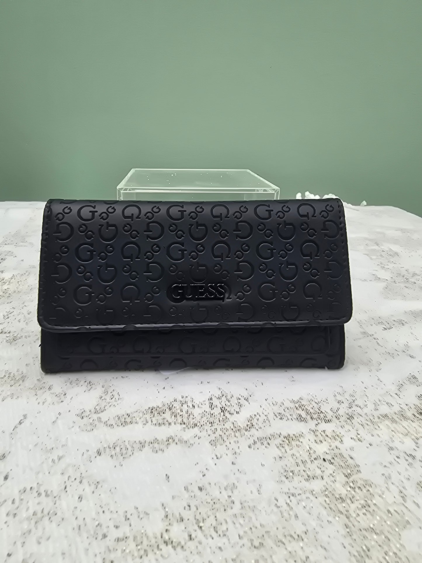 GUESS Wallet