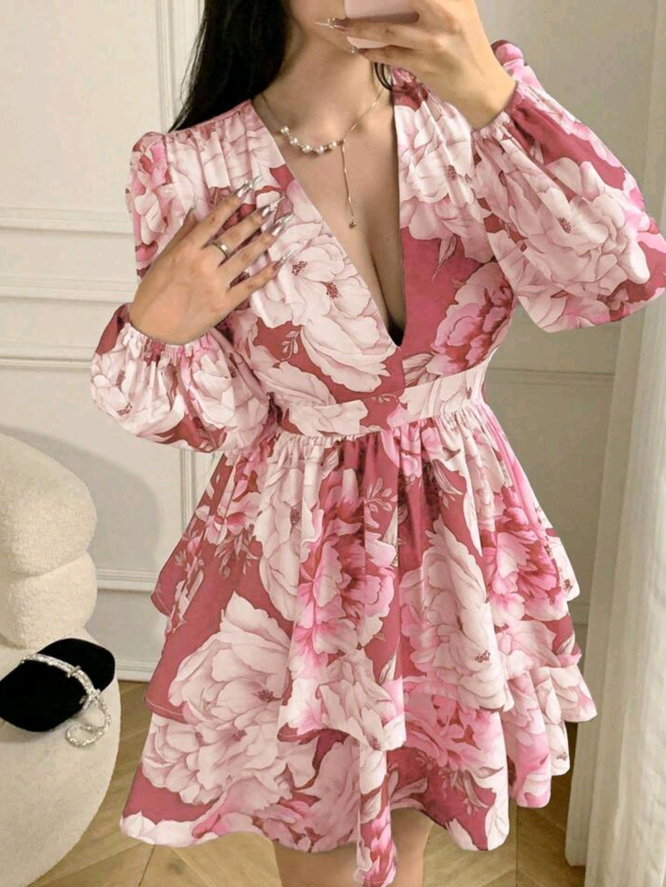 2466 Floral Print Deep V-Neck Lantern Sleeve Dress