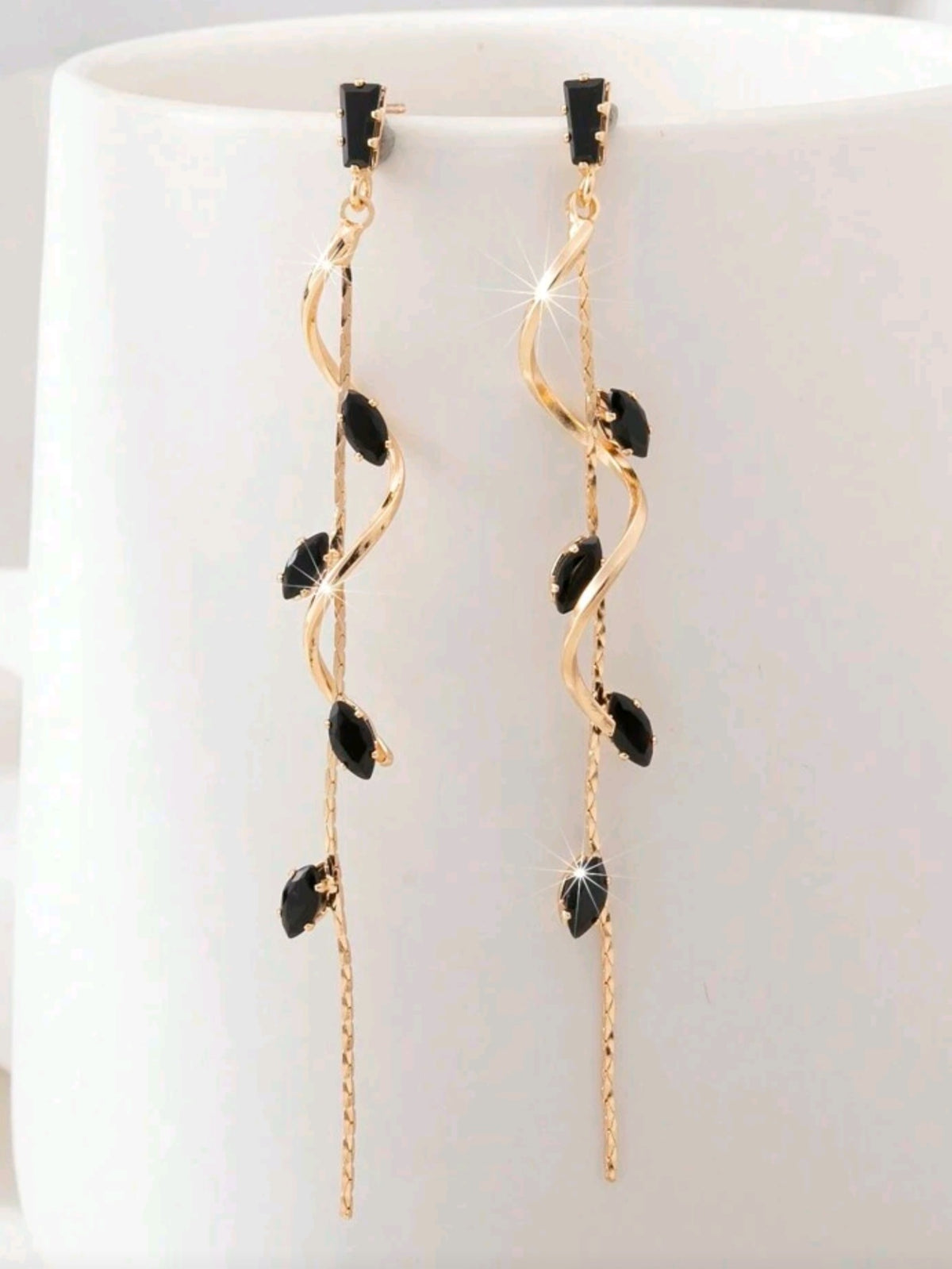 8824 Teardrop Tassel Earrings
