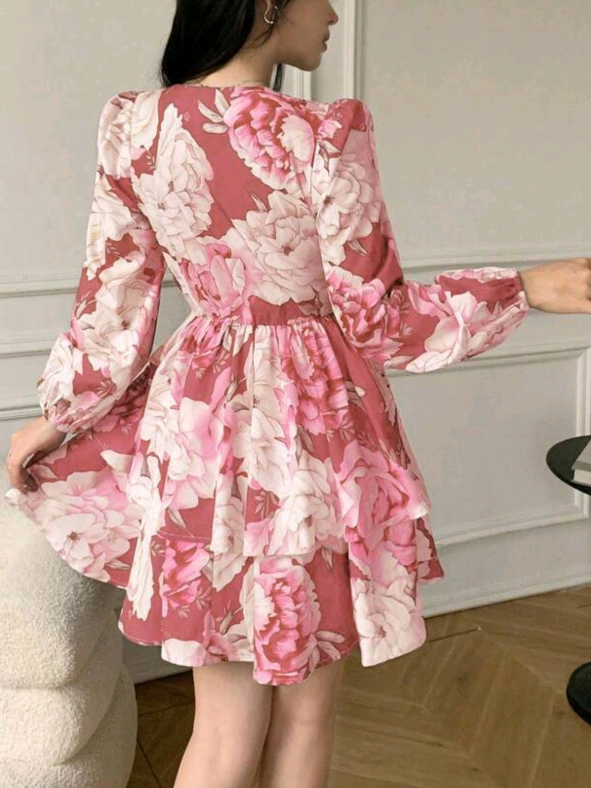 2466 Floral Print Deep V-Neck Lantern Sleeve Dress